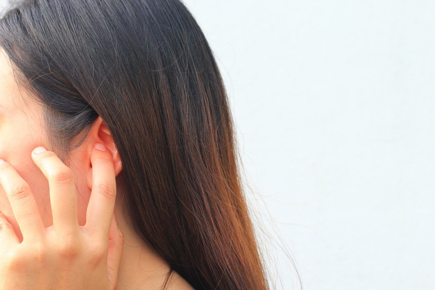 Bệnh điếc đột ngột gây khó khăn trong cuộc sống người bệnh