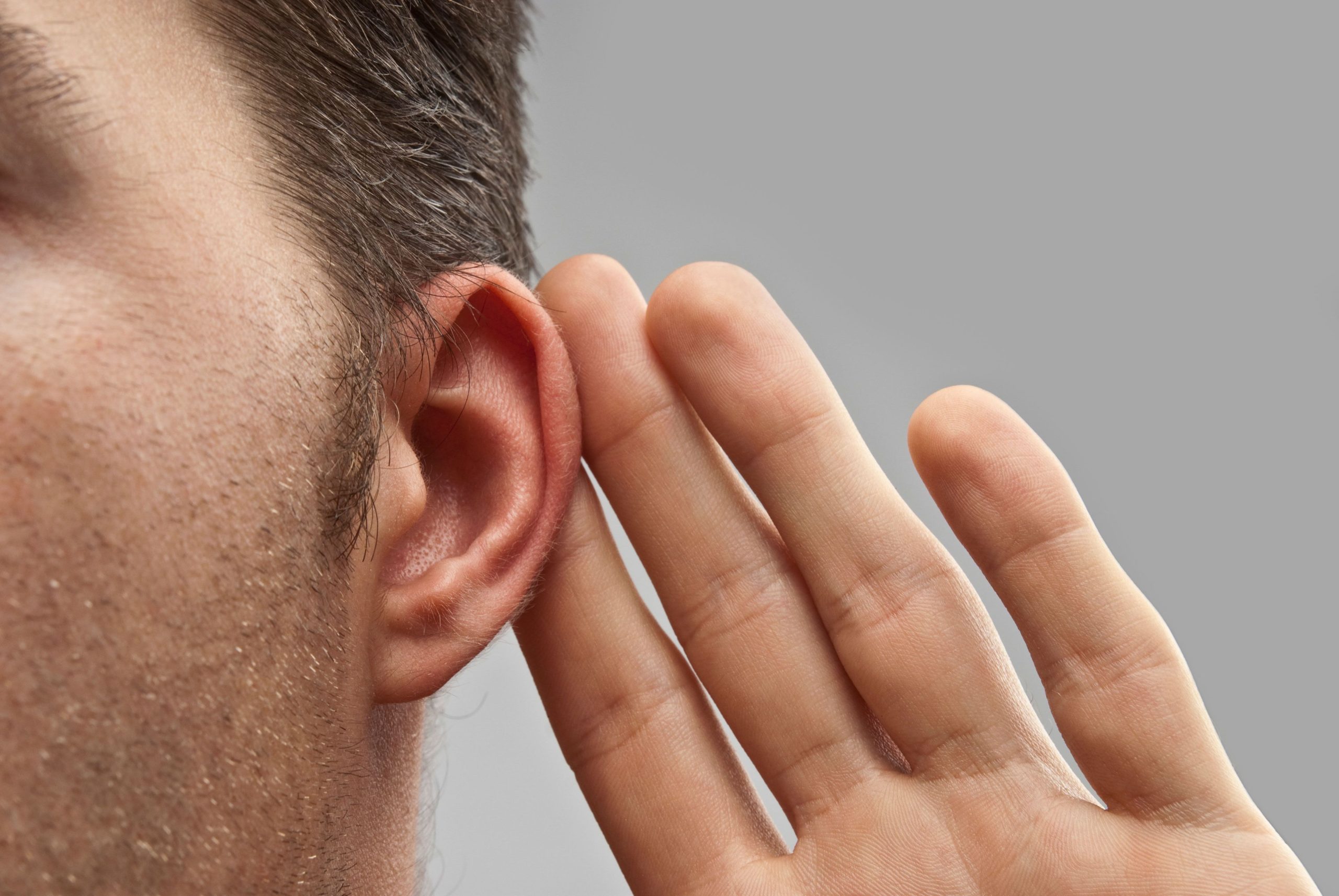 Điếc đột ngột làm giảm khả năng nghe đáng kể