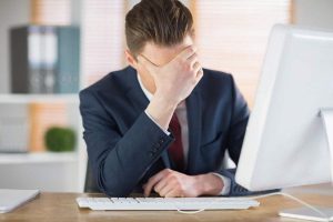 Đau nửa đầu gây ảnh hưởng đến công việc và cuộc sống hằng ngày